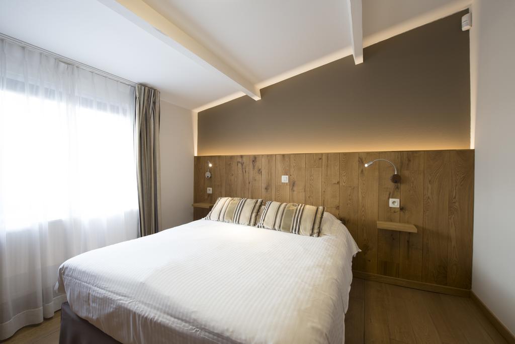 Hotel Le Fournil Redu Kültér fotó