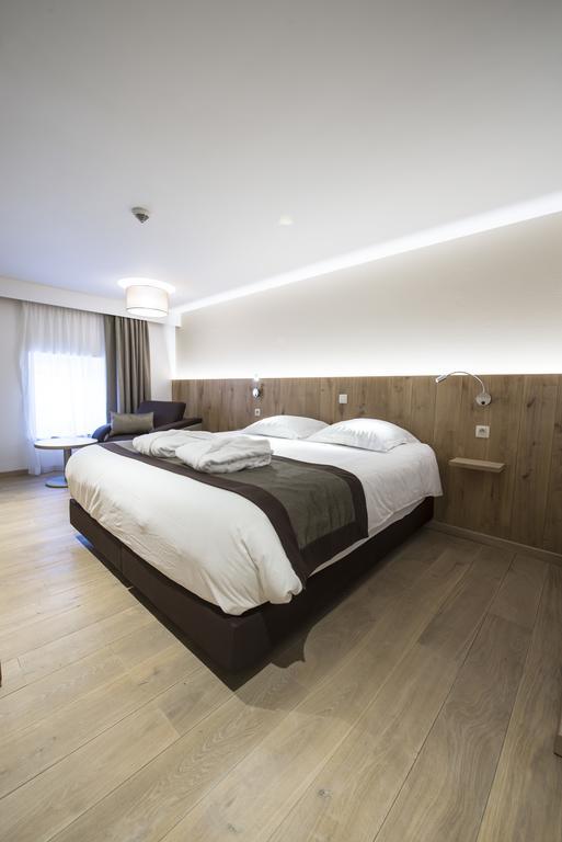 Hotel Le Fournil Redu Kültér fotó