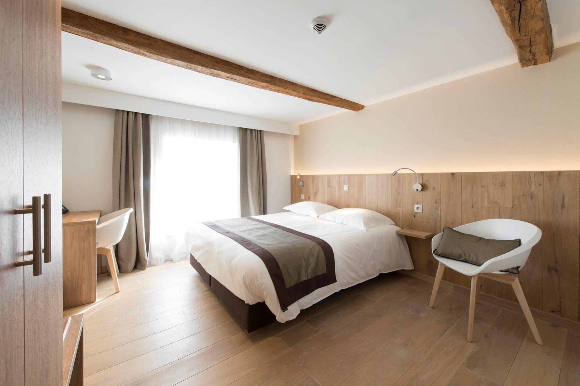 Hotel Le Fournil Redu Kültér fotó